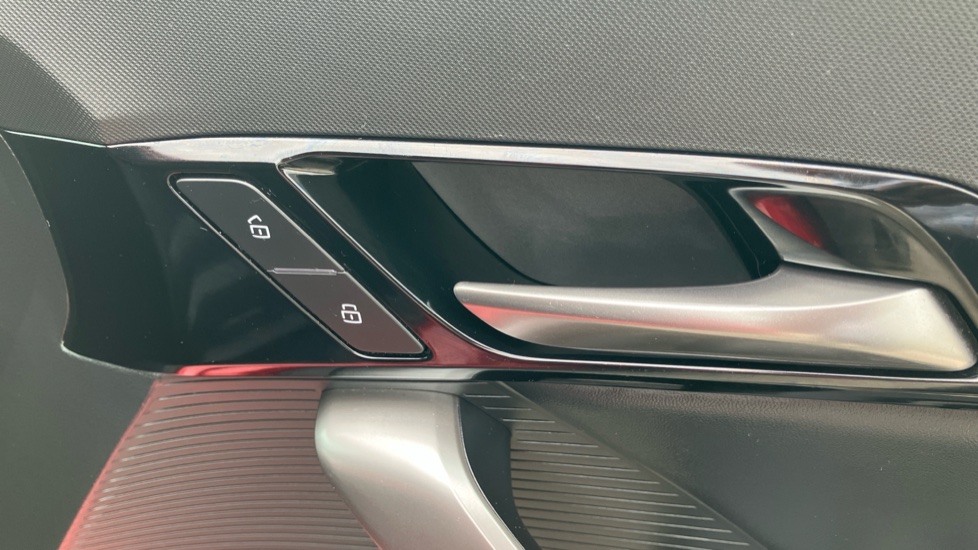 MG MG4 150kW Trophy EV Long Range 64kWh 5dr Auto Electric Hatchback - Image 22
