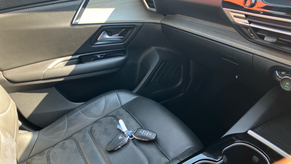 Citroen C5 X 1.2 PureTech 130 Shine Plus 5dr EAT8 Petrol Estate - Image 20