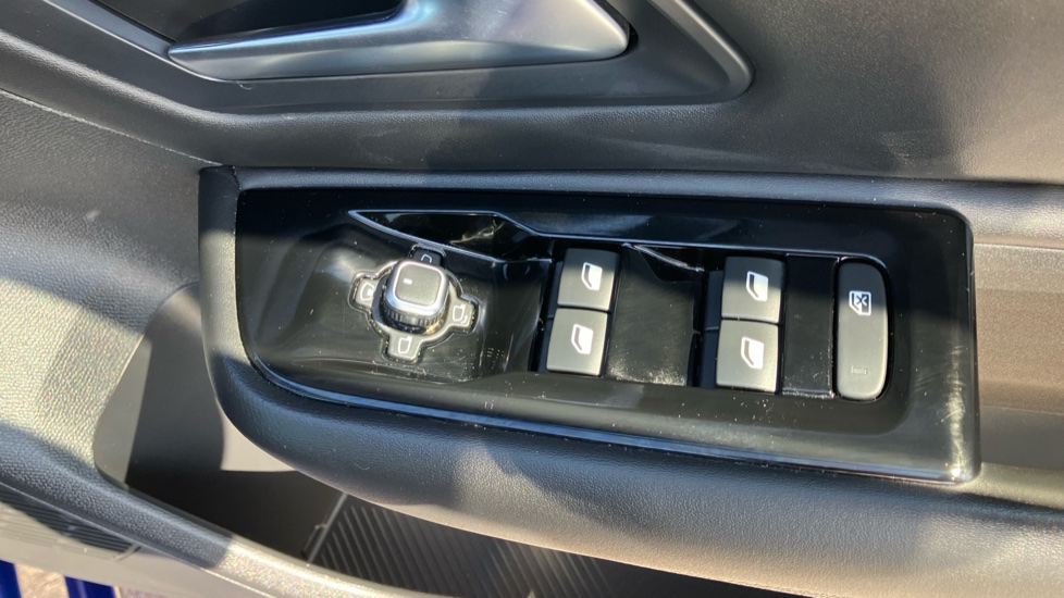 Citroen C5 X 1.2 PureTech 130 Shine Plus 5dr EAT8 Petrol Estate - Image 28