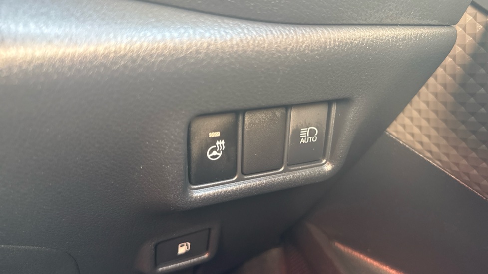 Toyota C-HR 1.8 Hybrid Excel 5dr CVT Hybrid Hatchback - Image 22