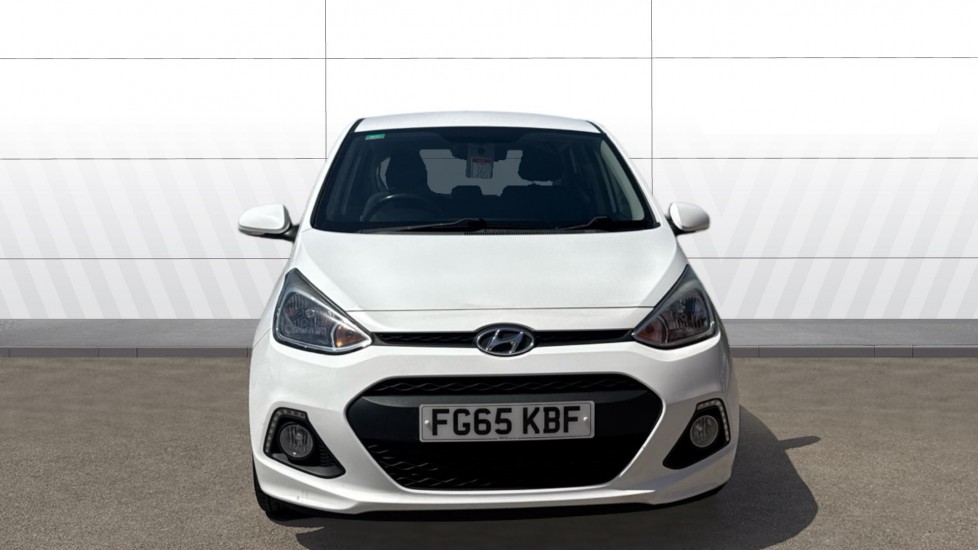 Hyundai i10 1.0 Premium 5dr Petrol Hatchback - Image 3