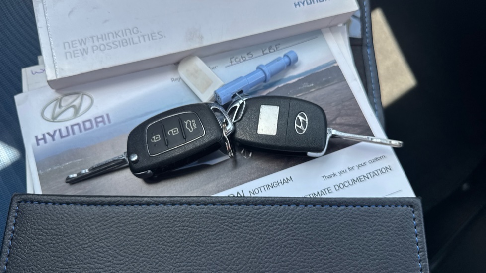Hyundai i10 1.0 Premium 5dr Petrol Hatchback - Image 20