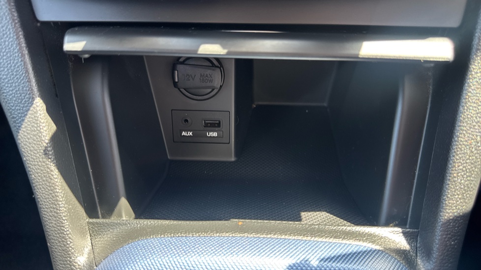 Hyundai i10 1.0 Premium 5dr Petrol Hatchback - Image 30
