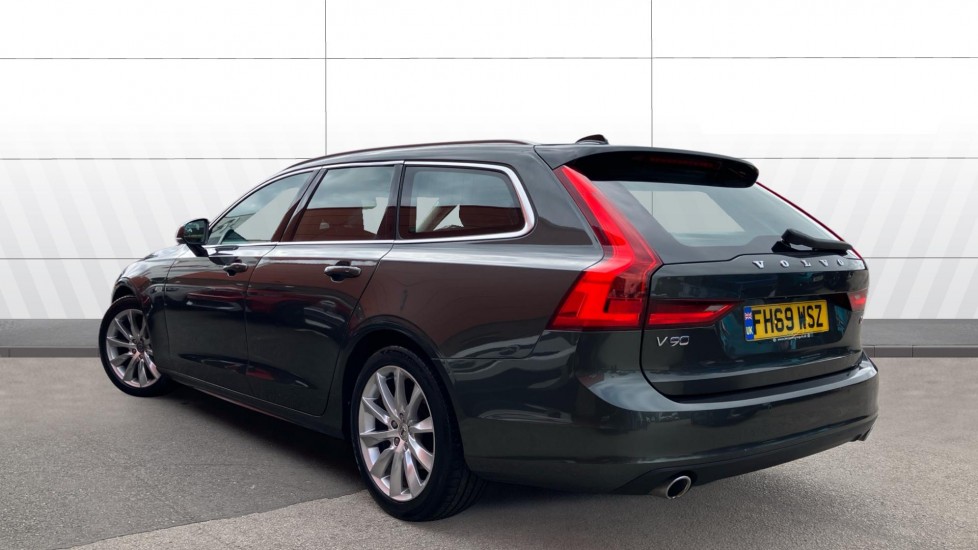 Volvo V90 2.0 D4 Momentum Plus 5dr Geartronic Diesel Estate - Image 2