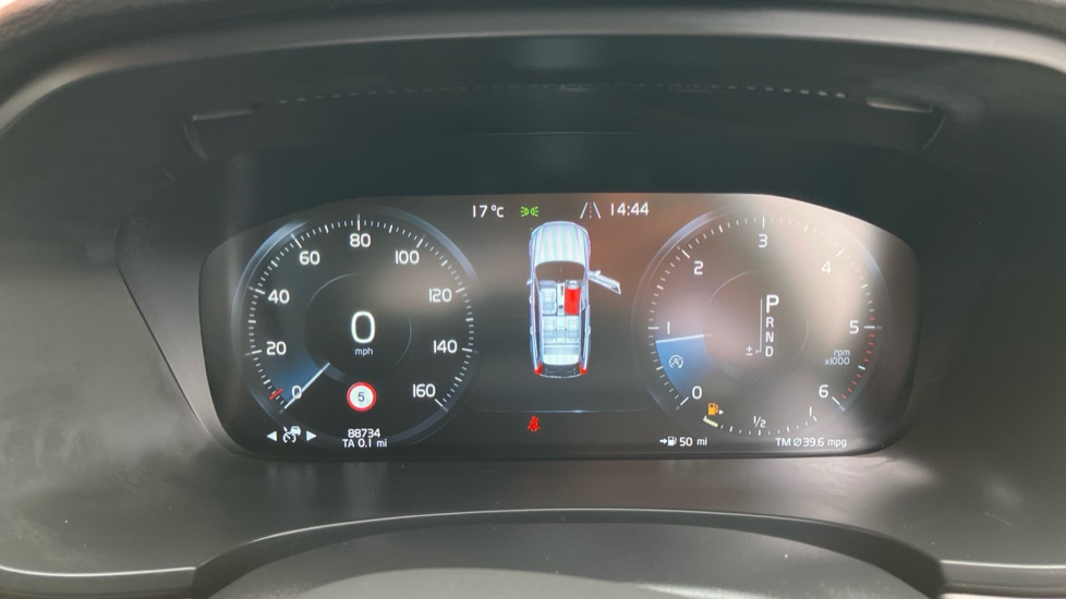 Volvo V90 2.0 D4 Momentum Plus 5dr Geartronic Diesel Estate - Image 18