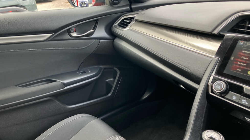 Honda Civic 1.0 VTEC Turbo 126 SR 5dr Petrol Hatchback - Image 38