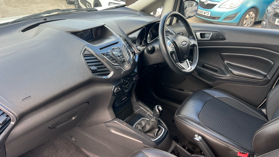 Ford EcoSport 1.0 EcoBoost Titanium 5dr [17in] Petrol Hatchback - Image 9