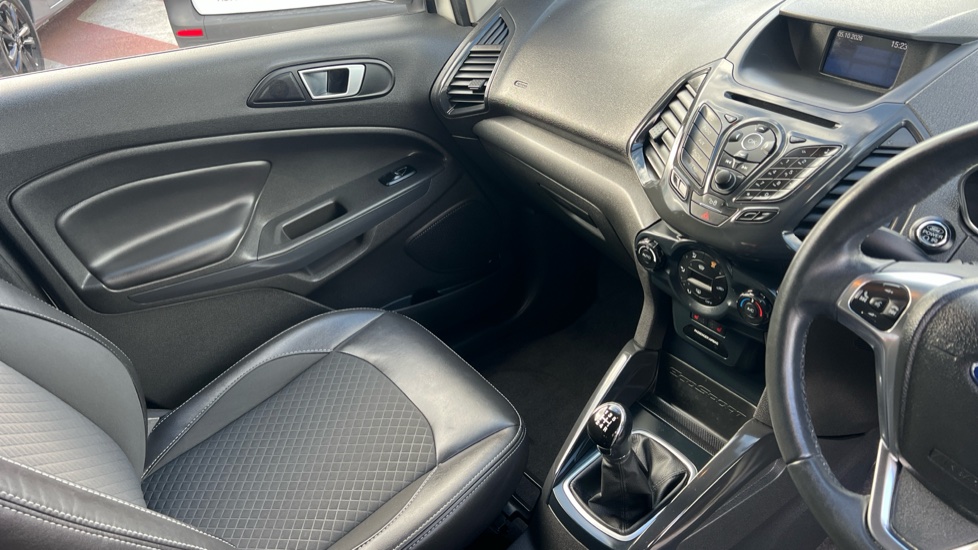 Ford EcoSport 1.0 EcoBoost Titanium 5dr [17in] Petrol Hatchback - Image 14