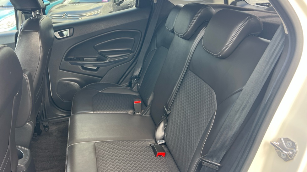 Ford EcoSport 1.0 EcoBoost Titanium 5dr [17in] Petrol Hatchback - Image 16