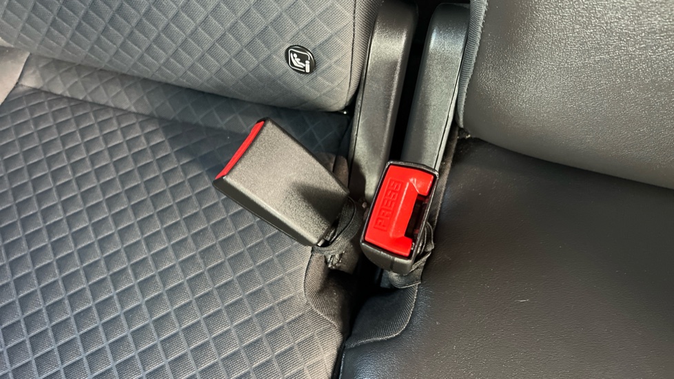 Ford EcoSport 1.0 EcoBoost Titanium 5dr [17in] Petrol Hatchback - Image 17