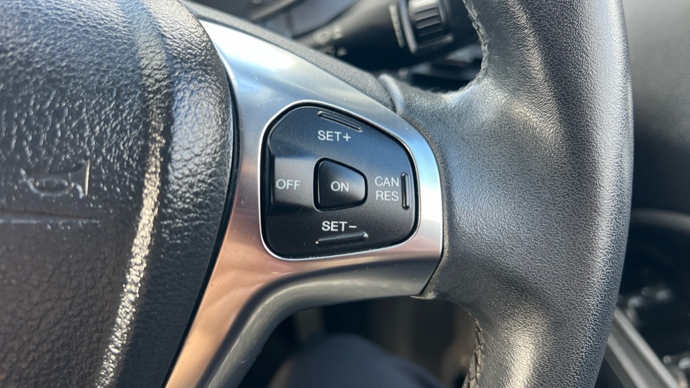 Ford EcoSport 1.0 EcoBoost Titanium 5dr [17in] Petrol Hatchback - Image 22