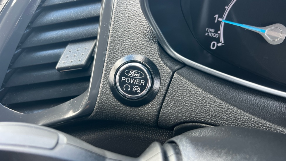 Ford EcoSport 1.0 EcoBoost Titanium 5dr [17in] Petrol Hatchback - Image 36