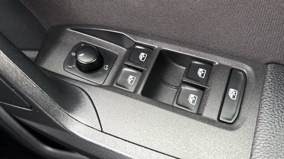 SEAT Arona 1.0 TSI 115 FR [EZ] 5dr Petrol Hatchback - Image 27