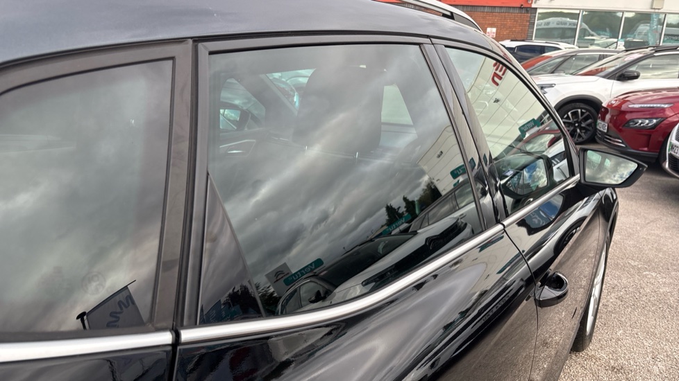 SEAT Arona 1.0 TSI 115 FR [EZ] 5dr Petrol Hatchback - Image 36