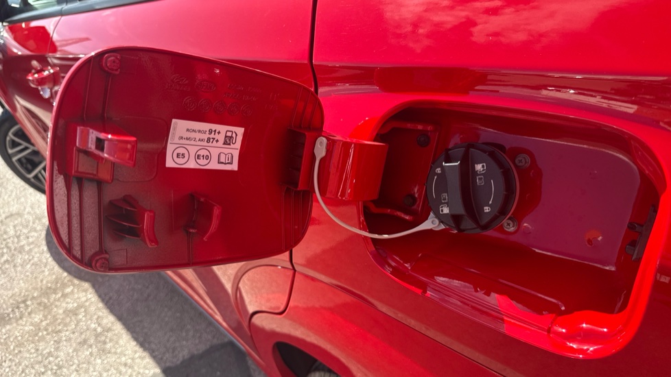 Hyundai KONA 1.0 TGDi 48V MHEV N Line 5dr Petrol Hatchback - Image 34