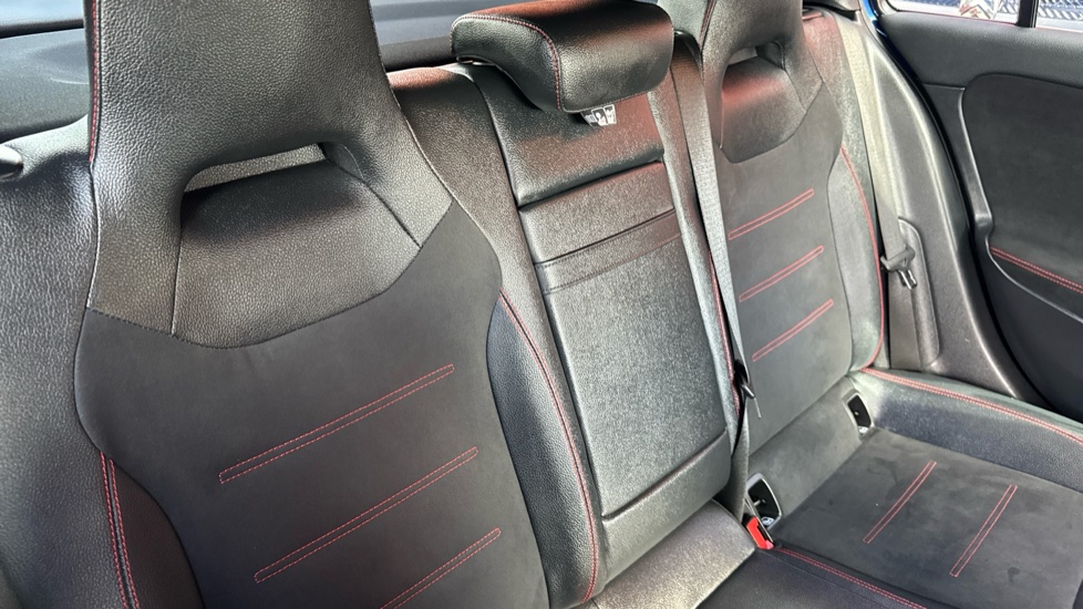Mercedes-Benz A-Class A180 AMG Line Executive 5dr Auto Petrol Hatchback - Image 15