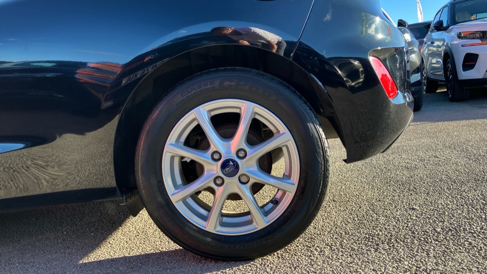 Ford Fiesta 1.0 EcoBoost Zetec 3dr Petrol Hatchback - Image 7