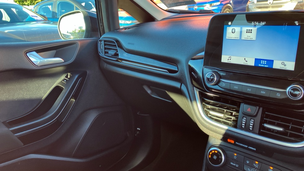Ford Fiesta 1.0 EcoBoost Zetec 3dr Petrol Hatchback - Image 19
