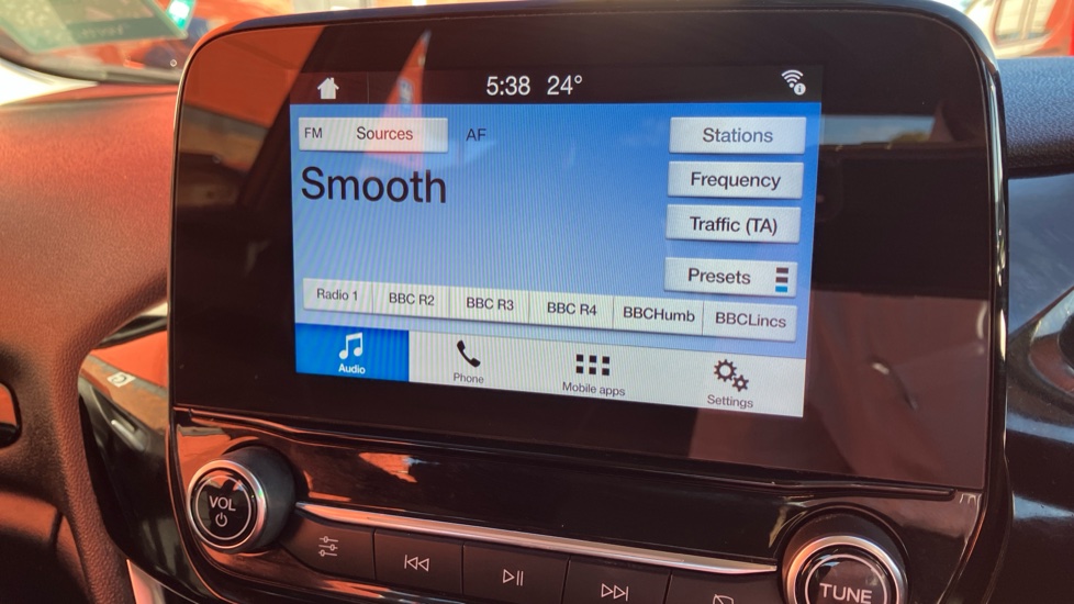 Ford Fiesta 1.0 EcoBoost Zetec 3dr Petrol Hatchback - Image 25