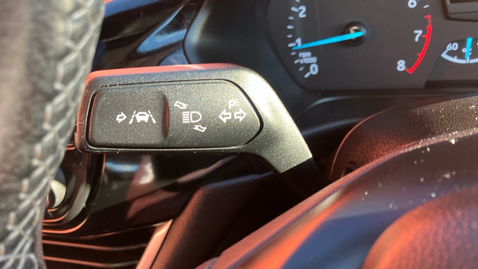 Ford Fiesta 1.0 EcoBoost Zetec 3dr Petrol Hatchback - Image 34