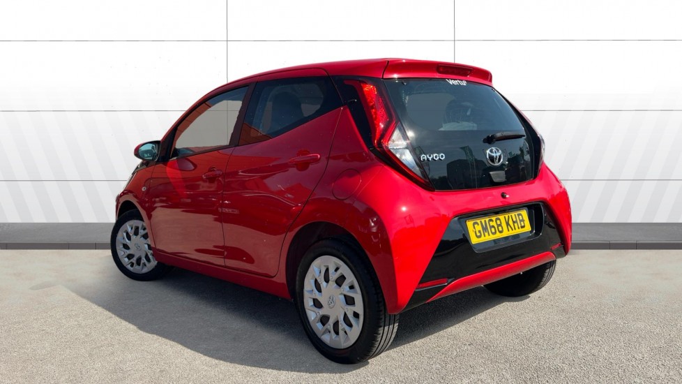 Toyota Aygo 1.0 VVT-i X-Play 5dr x-shift Petrol Hatchback - Image 2