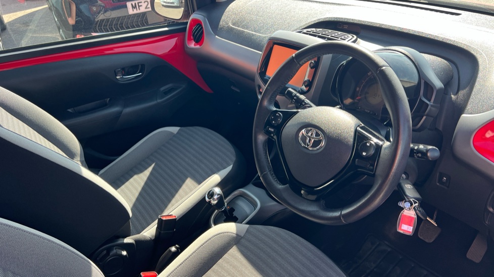Toyota Aygo 1.0 VVT-i X-Play 5dr x-shift Petrol Hatchback - Image 11