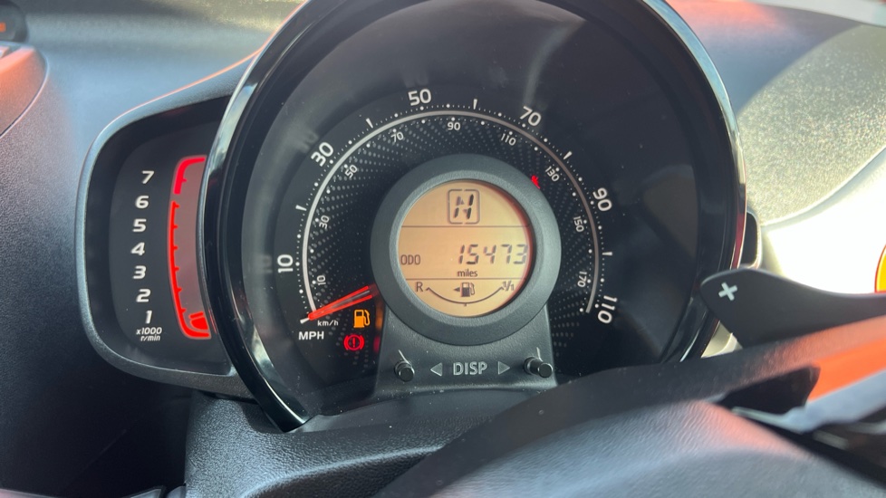 Toyota Aygo 1.0 VVT-i X-Play 5dr x-shift Petrol Hatchback - Image 18