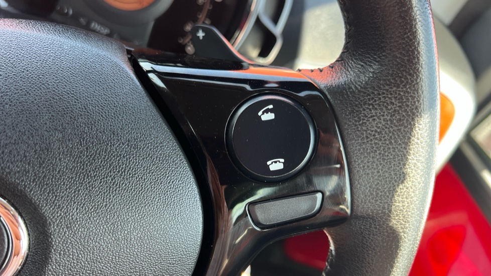 Toyota Aygo 1.0 VVT-i X-Play 5dr x-shift Petrol Hatchback - Image 22