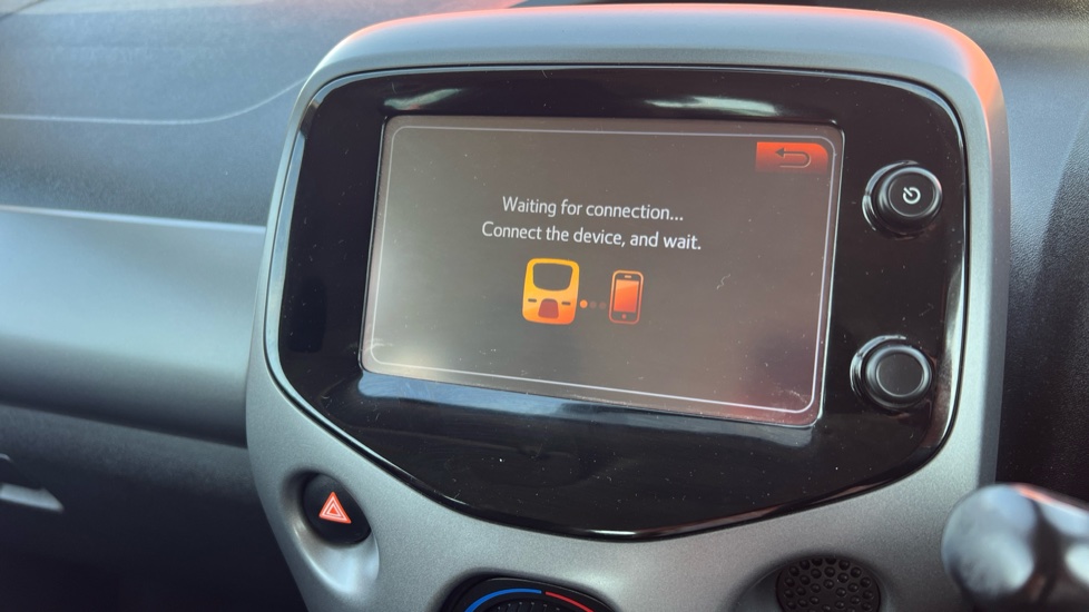 Toyota Aygo 1.0 VVT-i X-Play 5dr x-shift Petrol Hatchback - Image 25