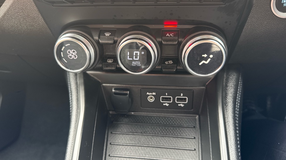 Renault Zoe 100kW GT Line + R135 50kWh Rapid Charge 5dr Auto Electric Hatchback - Image 27