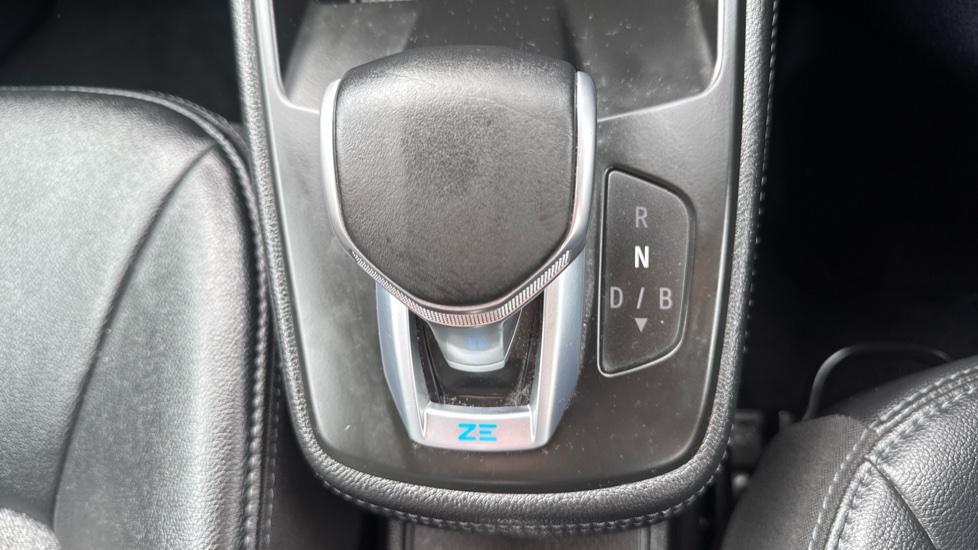 Renault Zoe 100kW GT Line + R135 50kWh Rapid Charge 5dr Auto Electric Hatchback - Image 28
