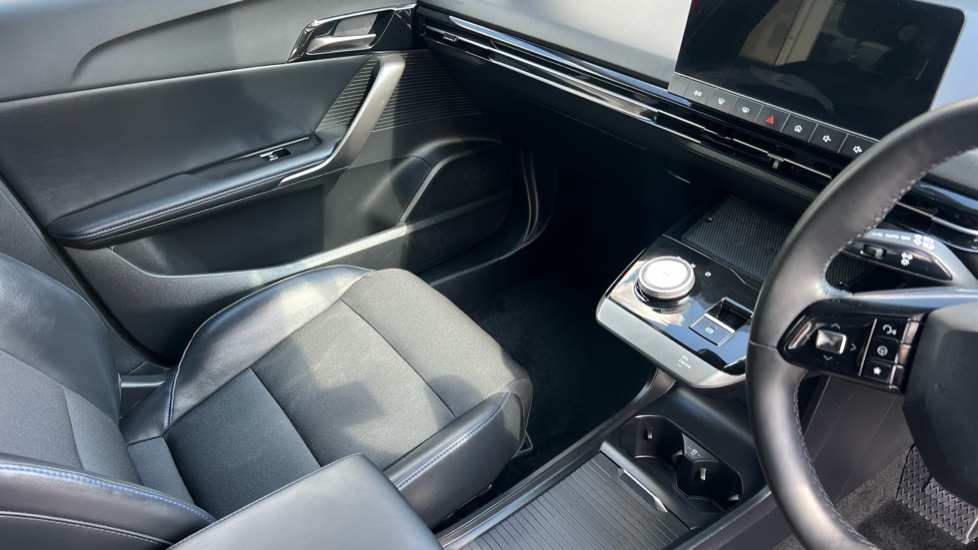 MG MG4 150kW Trophy EV Long Range 64kWh 5dr Auto Electric Hatchback - Image 14
