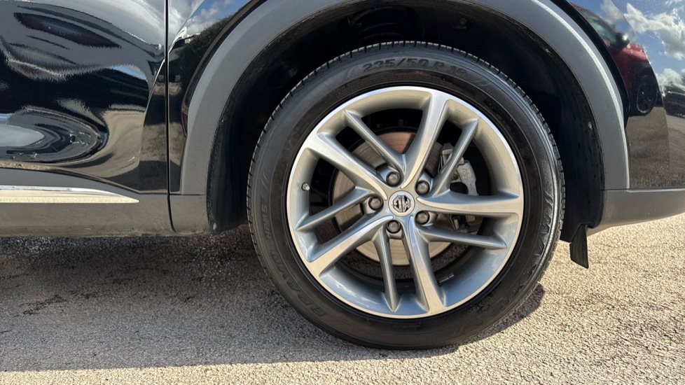 MG HS 1.5 T-GDI Exclusive 5dr DCT Petrol Hatchback - Image 7