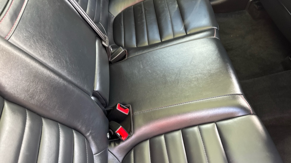 MG HS 1.5 T-GDI Exclusive 5dr DCT Petrol Hatchback - Image 17
