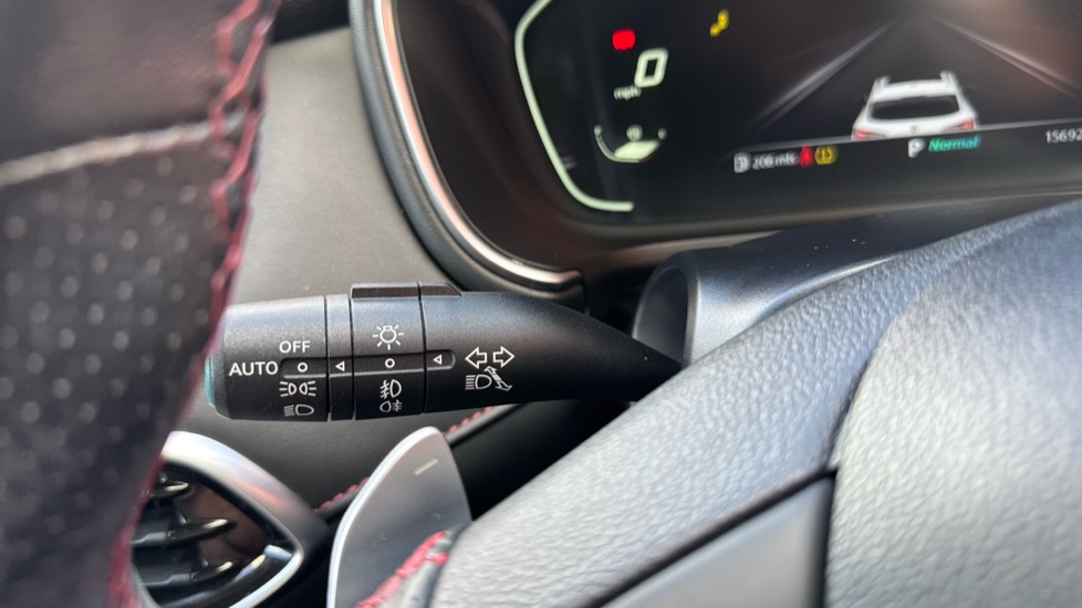MG HS 1.5 T-GDI Exclusive 5dr DCT Petrol Hatchback - Image 25