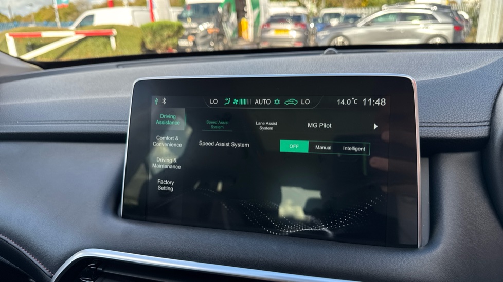 MG HS 1.5 T-GDI Exclusive 5dr DCT Petrol Hatchback - Image 34