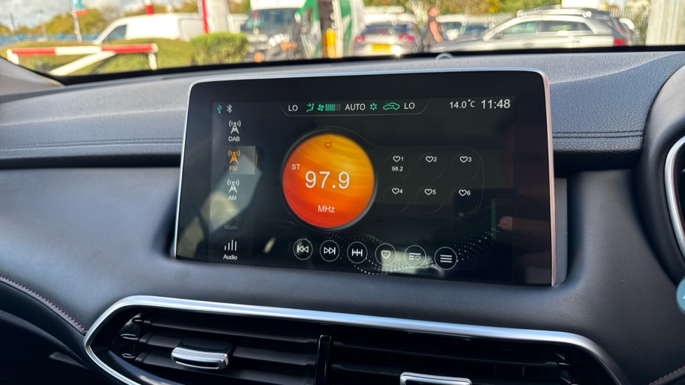 MG HS 1.5 T-GDI Exclusive 5dr DCT Petrol Hatchback - Image 35