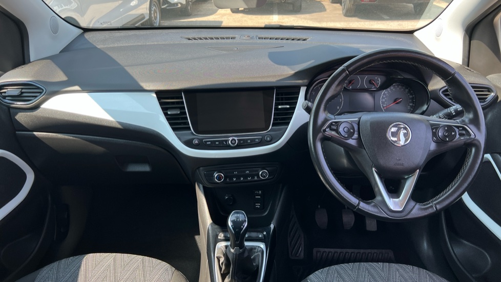 Vauxhall Crossland X 1.2 [83] SRi Nav 5dr [Start Stop] Petrol Hatchback - Image 10