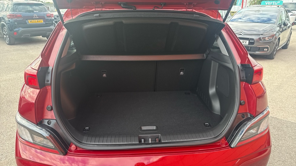 Hyundai KONA 100kW Premium 39kWh 5dr Auto Electric Hatchback - Image 4