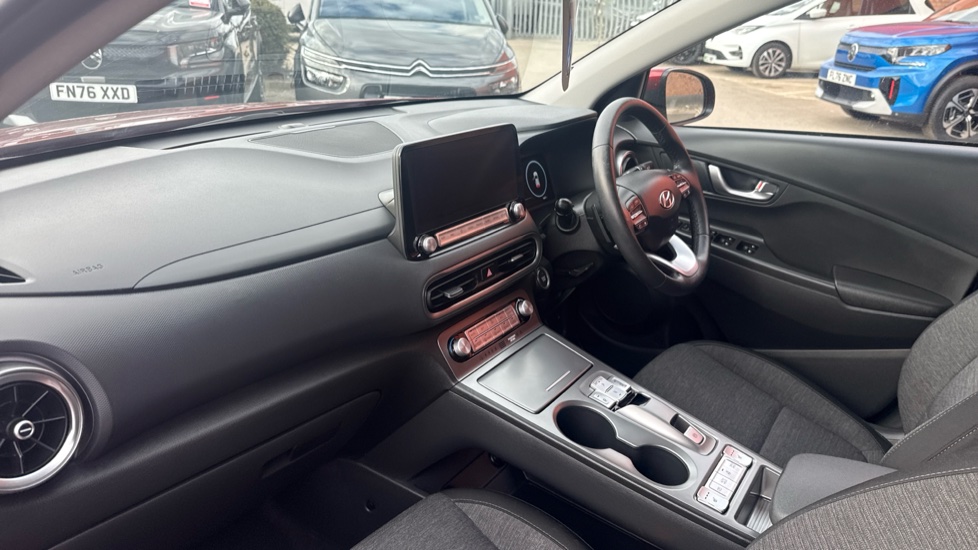 Hyundai KONA 100kW Premium 39kWh 5dr Auto Electric Hatchback - Image 9