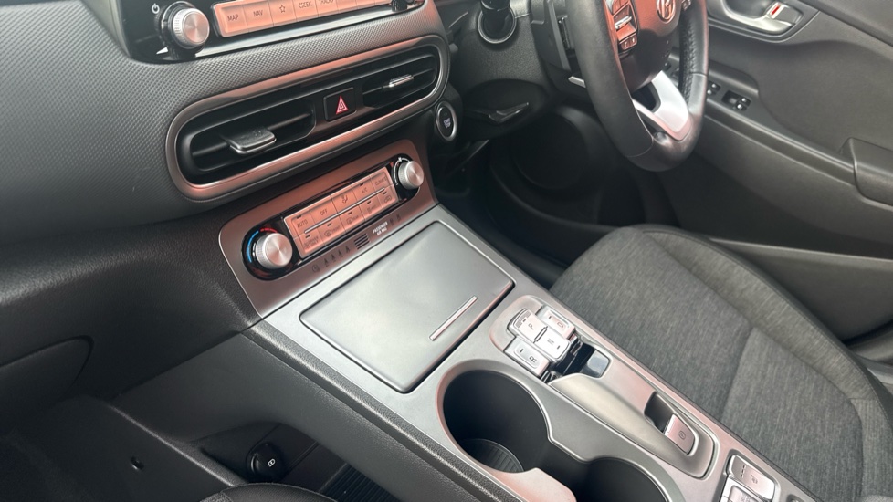 Hyundai KONA 100kW Premium 39kWh 5dr Auto Electric Hatchback - Image 13