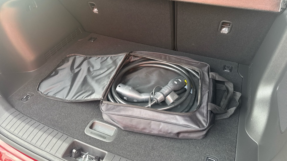 Hyundai KONA 100kW Premium 39kWh 5dr Auto Electric Hatchback - Image 19