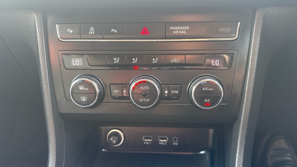 SEAT Ateca 1.0 TSI Ecomotive SE Technology [EZ] 5dr Petrol Estate - Image 8