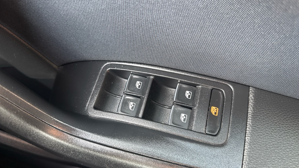 SEAT Ateca 1.0 TSI Ecomotive SE Technology [EZ] 5dr Petrol Estate - Image 24