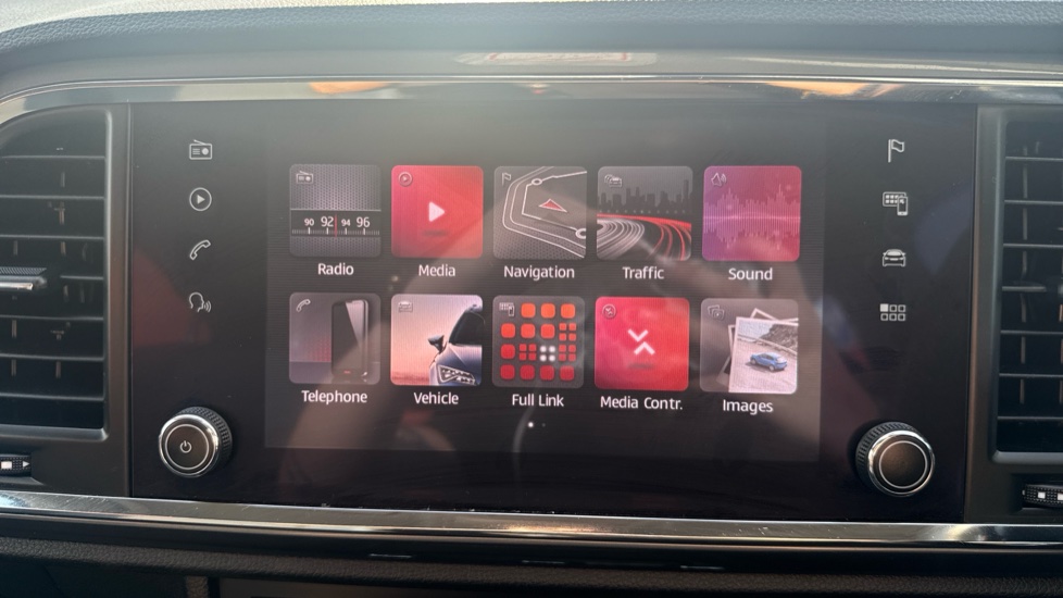SEAT Ateca 1.0 TSI Ecomotive SE Technology [EZ] 5dr Petrol Estate - Image 32
