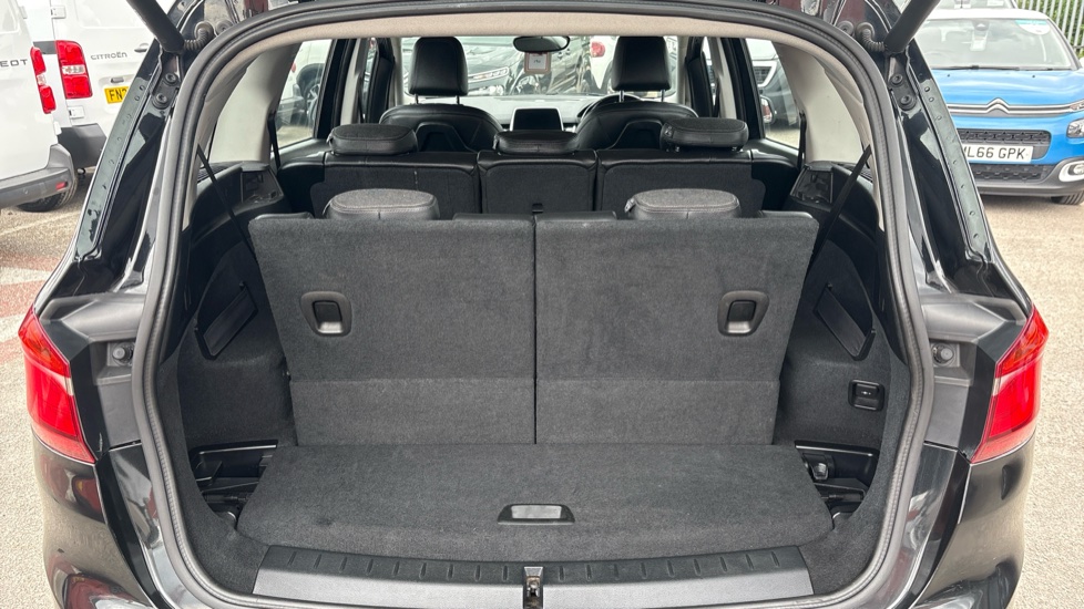 BMW 2 Series 218i Sport 5dr Step Auto Petrol Estate - Image 4