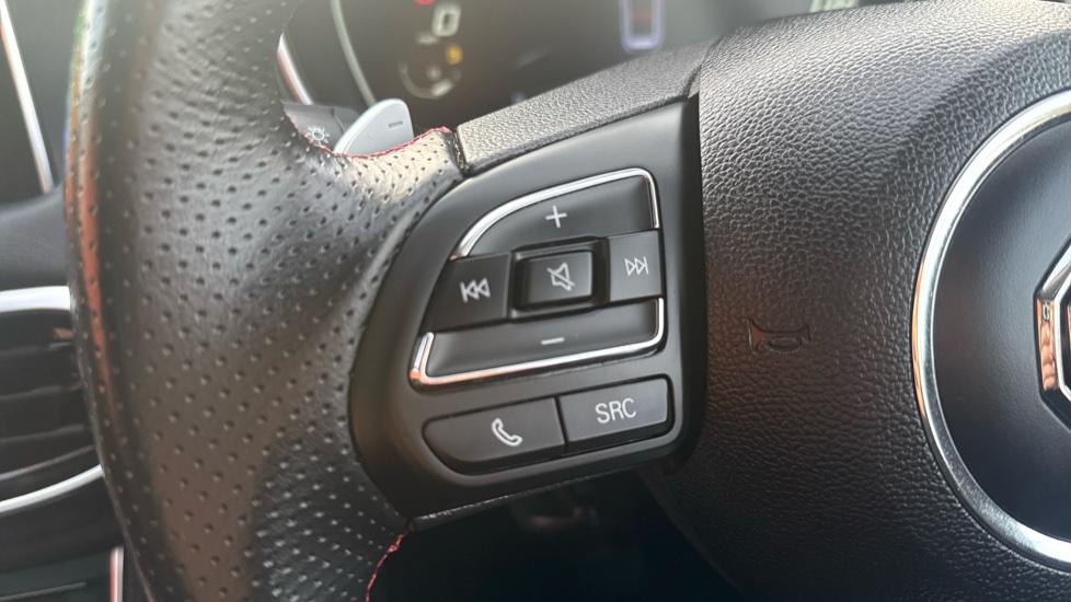 MG HS 1.5 T-GDI Exclusive 5dr DCT Petrol Hatchback - Image 26