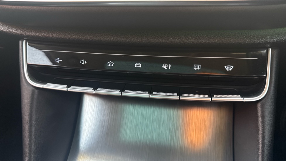MG HS 1.5 T-GDI Exclusive 5dr DCT Petrol Hatchback - Image 29