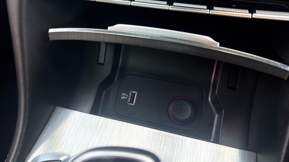 MG HS 1.5 T-GDI Exclusive 5dr DCT Petrol Hatchback - Image 30