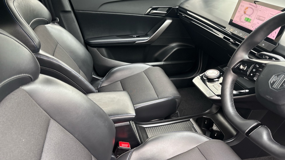 MG MG4 150kW Trophy EV Long Range 64kWh 5dr Auto Electric Hatchback - Image 14